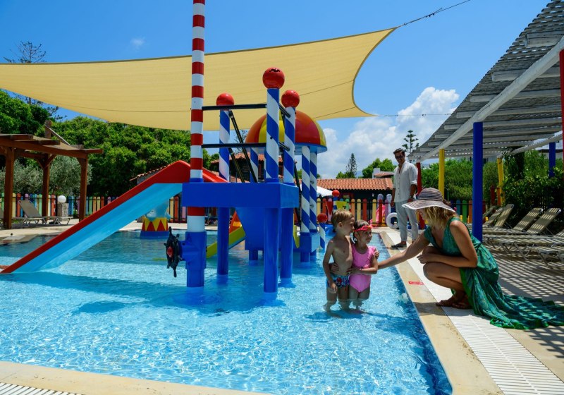 Alexander Beach Hotel & Village Resort