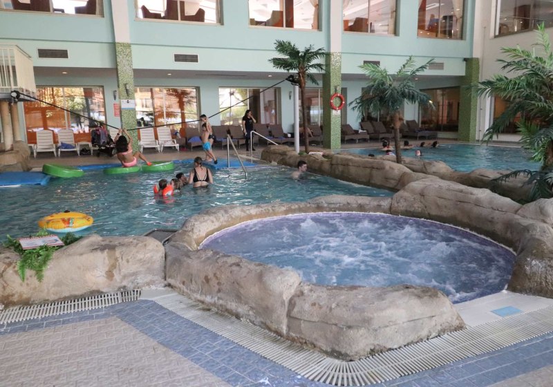 Ausstattung & Service