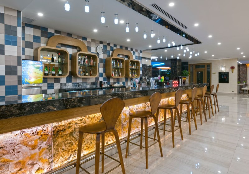 Ausstattung & Service