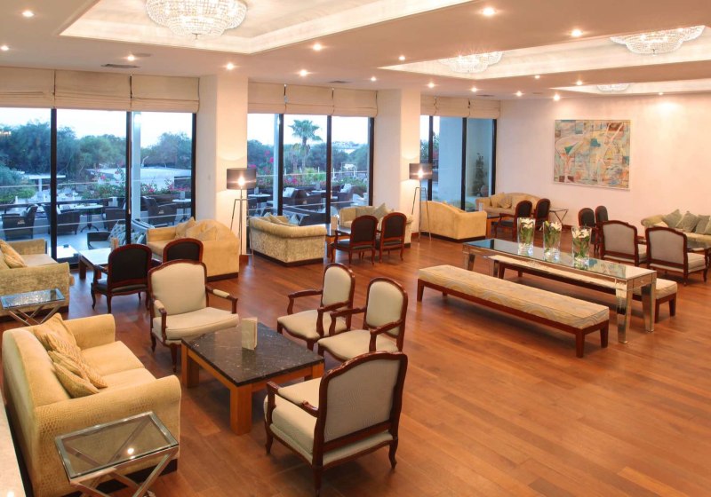 Ausstattung & Service