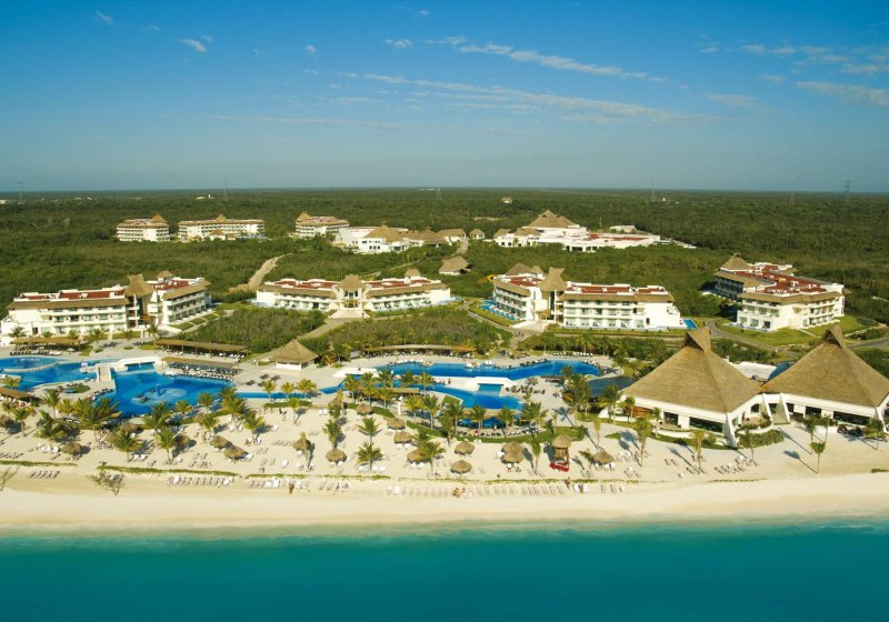 BlueBay Grand Esmeralda