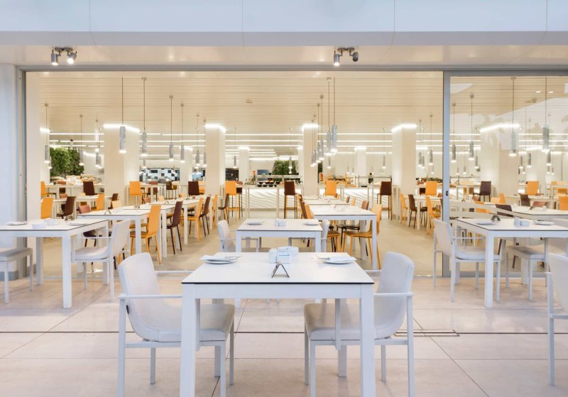 Ausstattung & Service