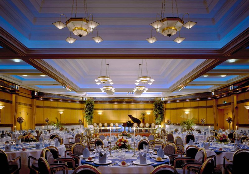 Ausstattung & Service