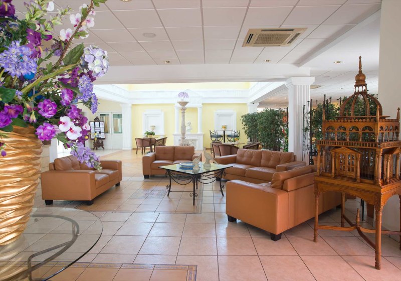 Ausstattung & Service