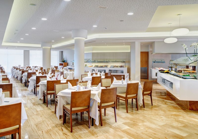 Ausstattung & Service