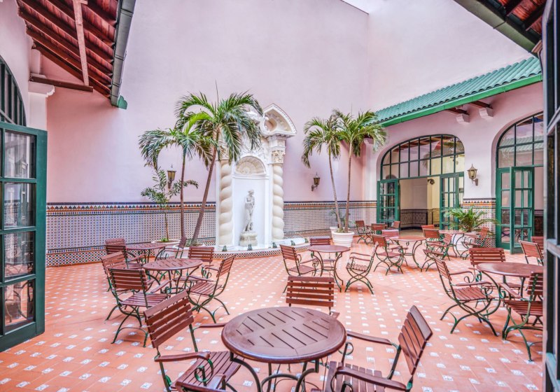 Ausstattung & Service