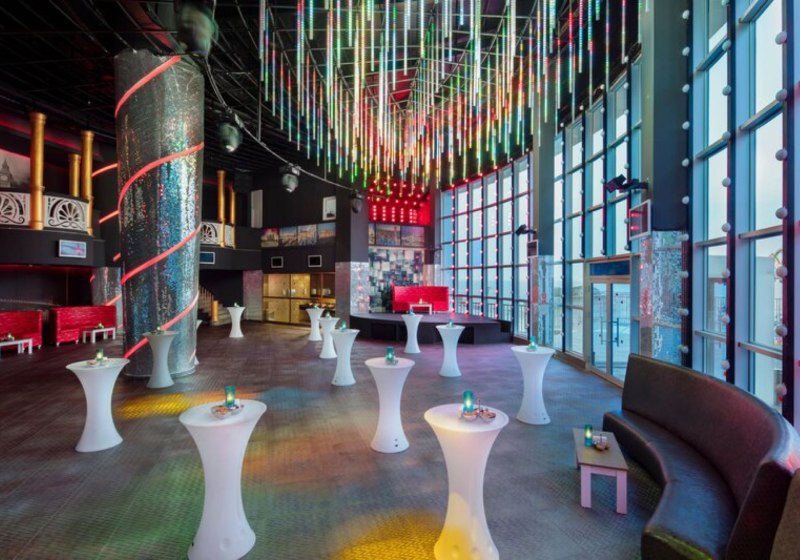 Ausstattung & Service