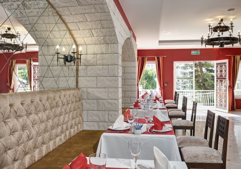 Ausstattung & Service