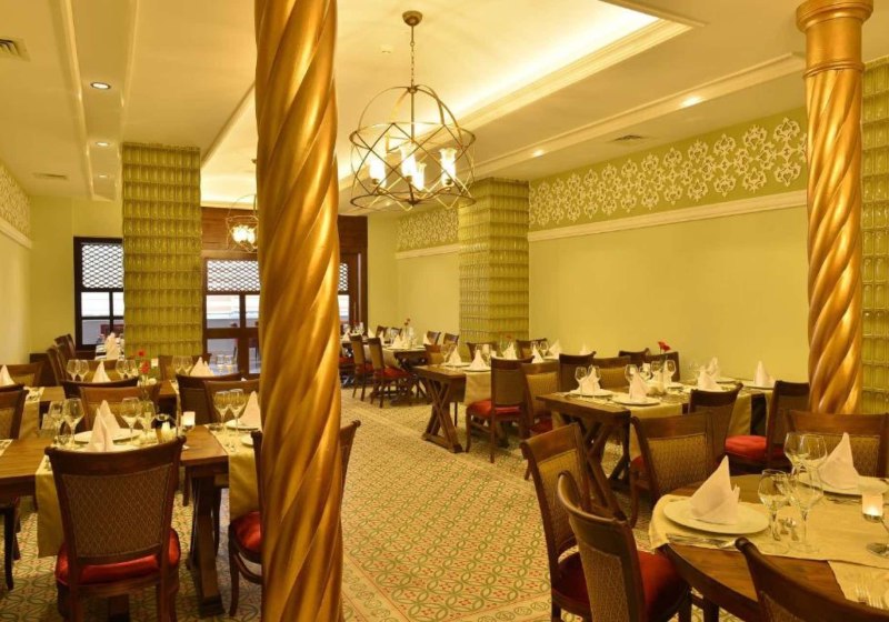 Ausstattung & Service