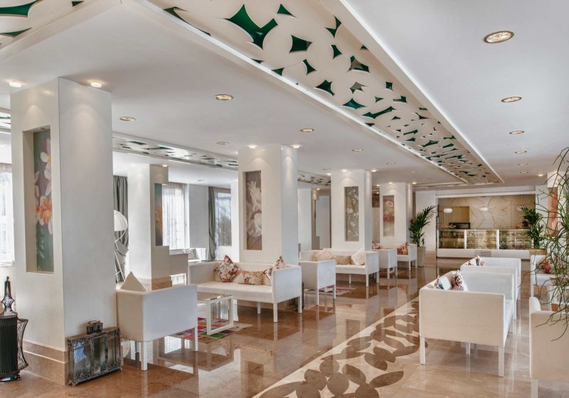 Ausstattung & Service