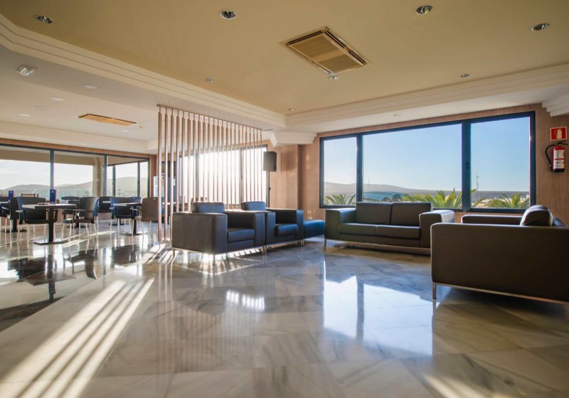 Ausstattung & Service