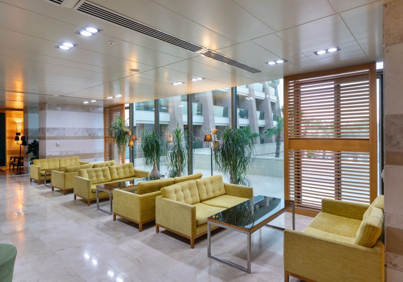 Ausstattung & Service