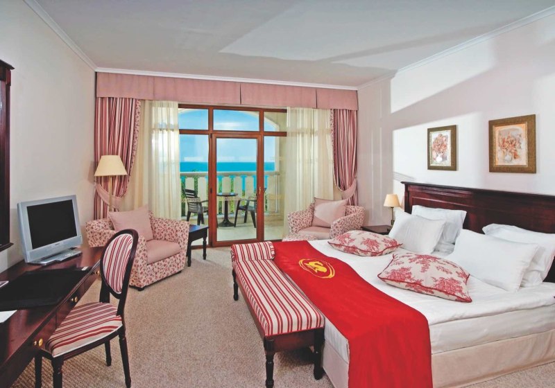 Ausstattung & Service