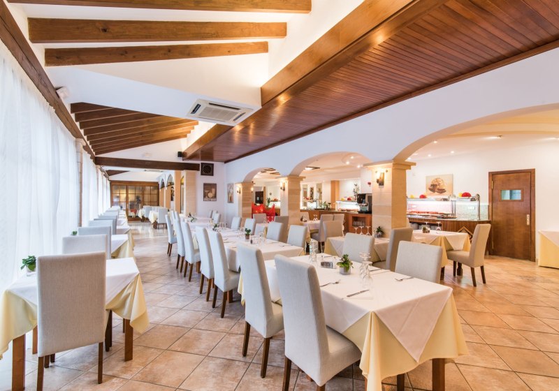 Ausstattung & Service