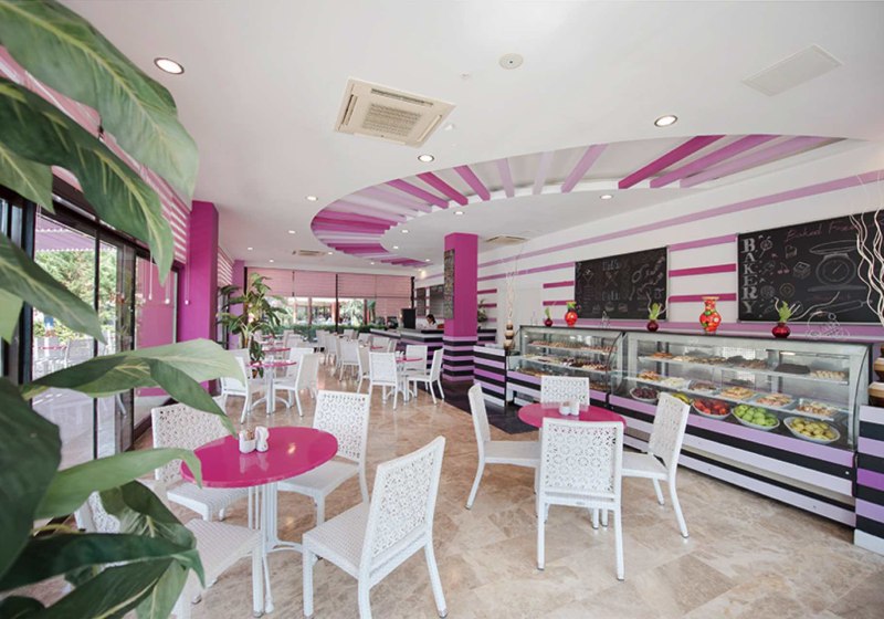 Ausstattung & Service