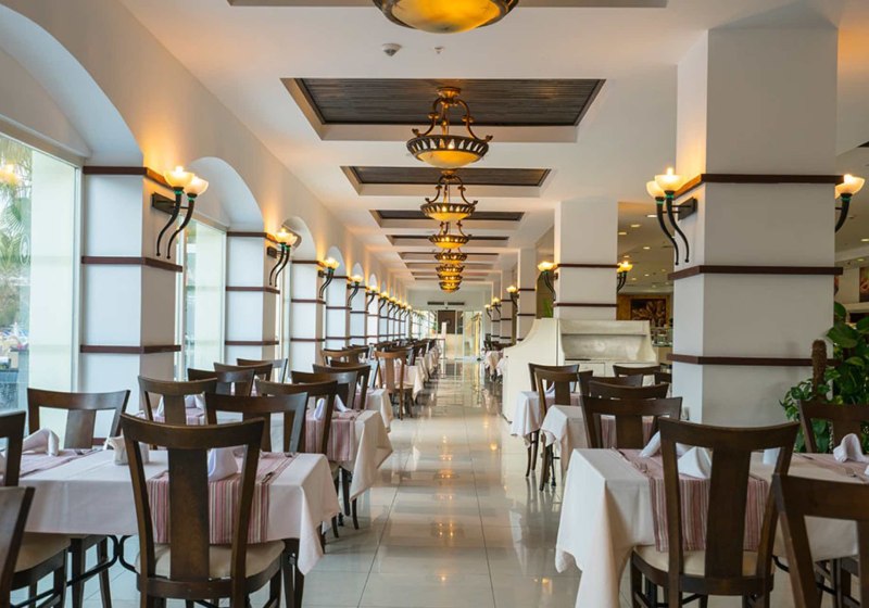 Ausstattung & Service