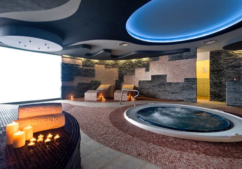 Ausstattung & Service