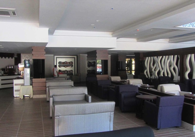 Ausstattung & Service