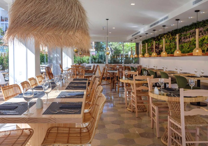 Ausstattung & Service