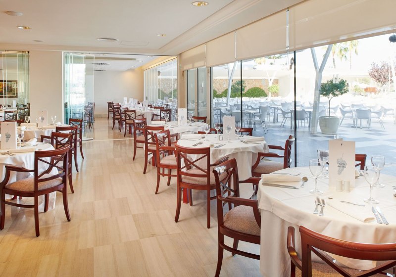 Ausstattung & Service