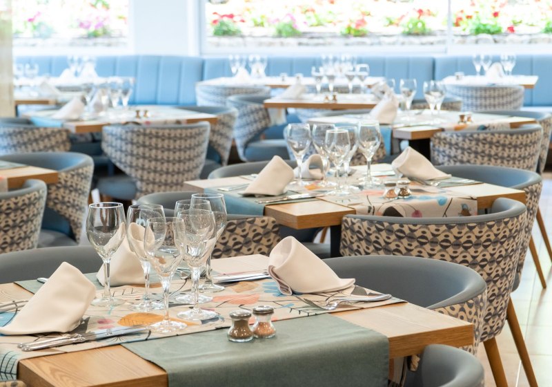 Ausstattung & Service