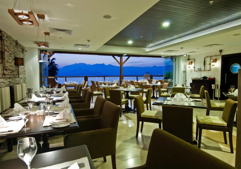 Ausstattung & Service