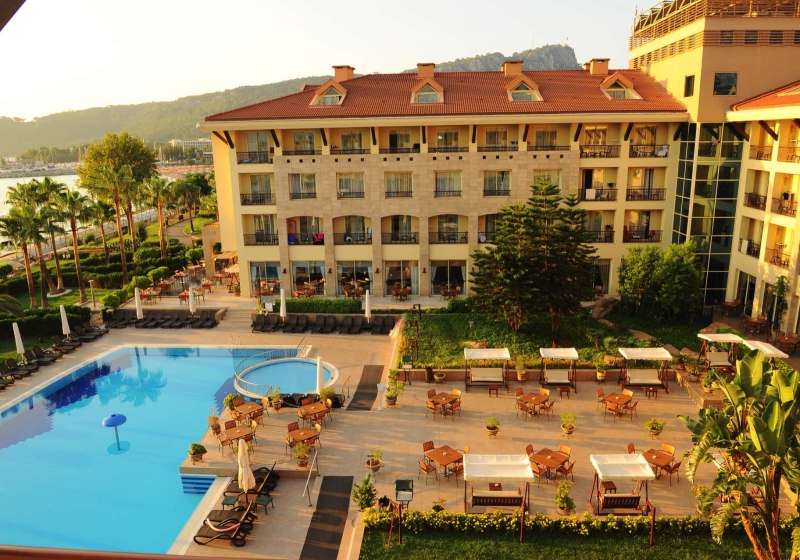 Ausstattung & Service