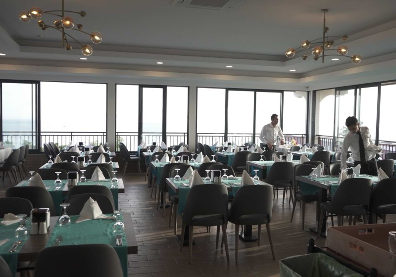 Ausstattung & Service