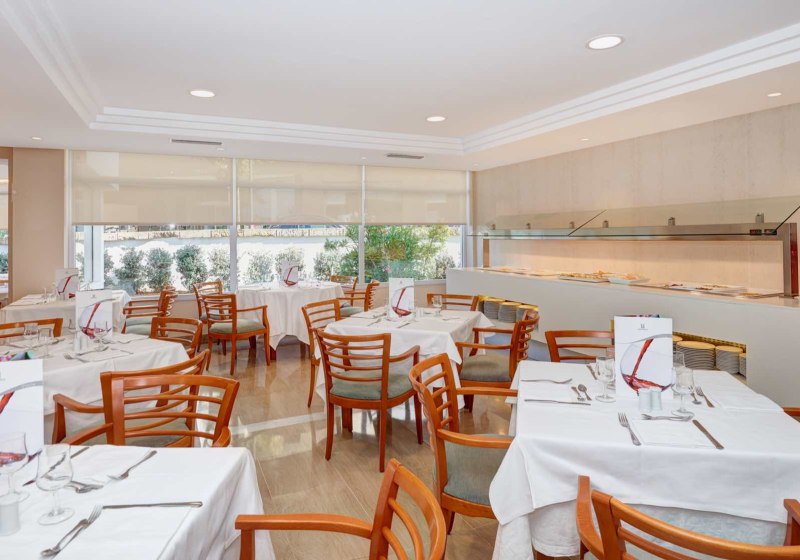 Ausstattung & Service