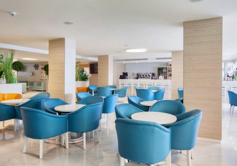 Ausstattung & Service