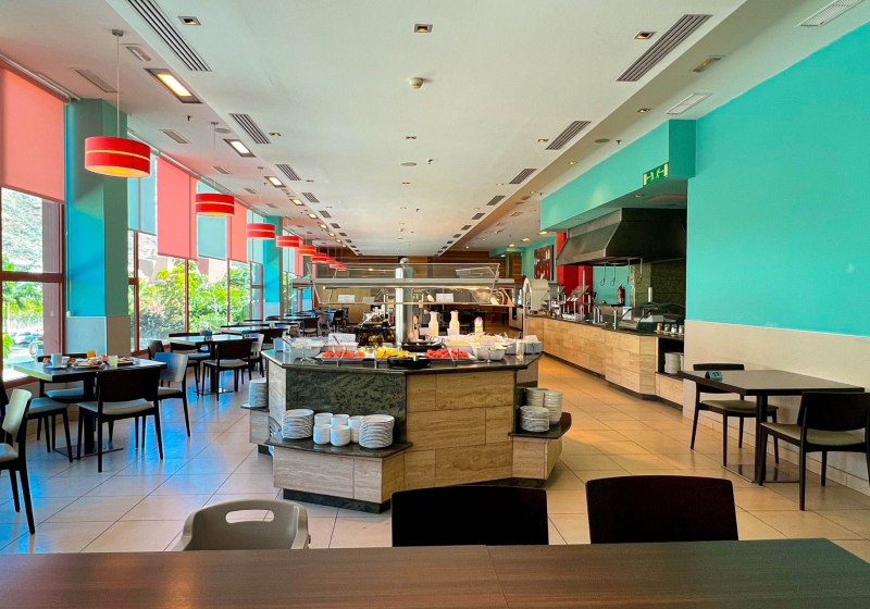 Ausstattung & Service