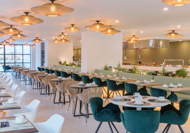 Ausstattung & Service