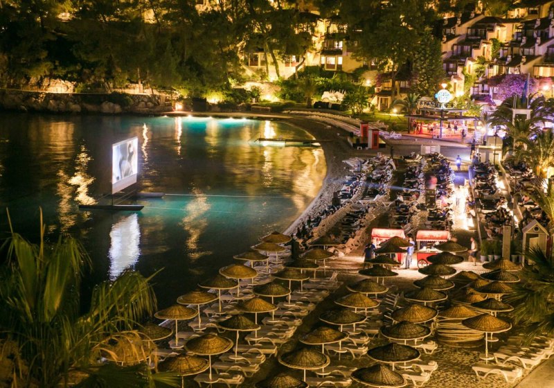 Ausstattung & Service