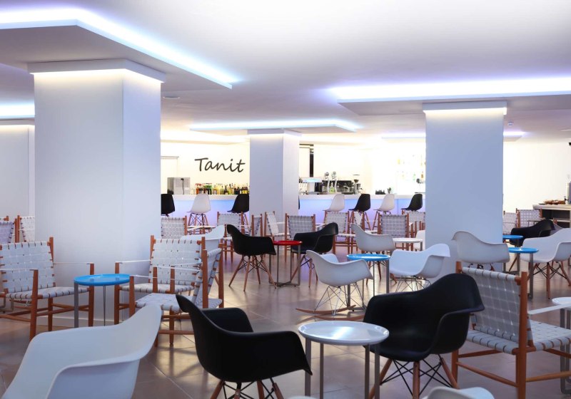 Ausstattung & Service