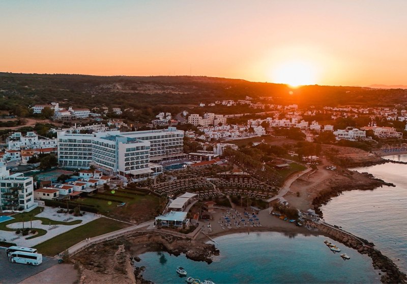 Cavo Maris Beach Hotel