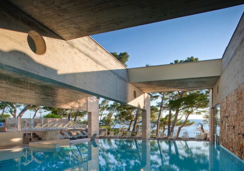 Ausstattung & Service