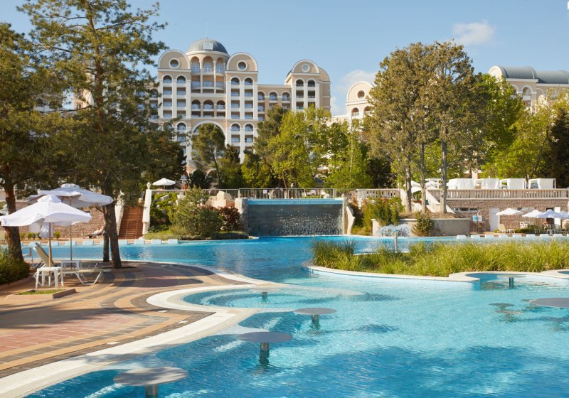 Ausstattung & Service