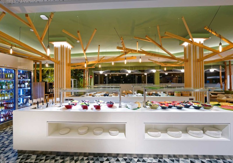 Ausstattung & Service