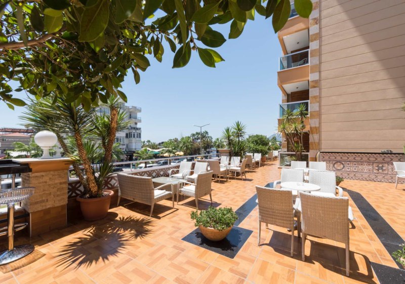 Ausstattung & Service