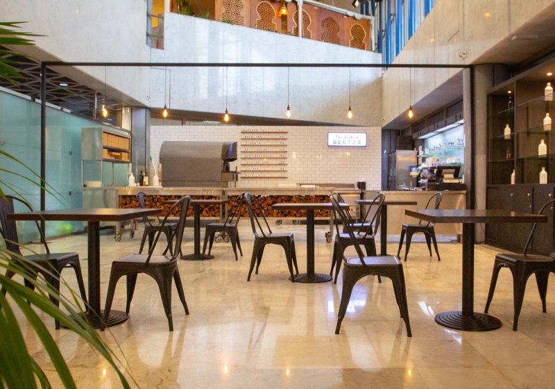 Ausstattung & Service