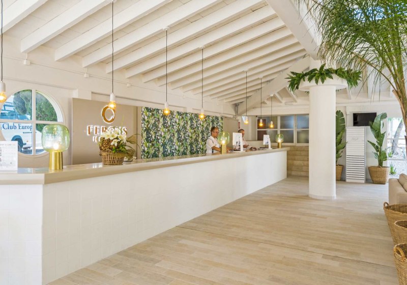 Ausstattung & Service