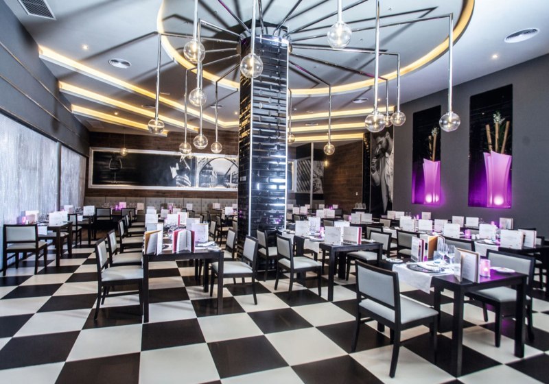 Ausstattung & Service