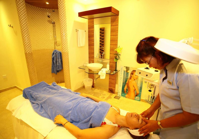 Hilton Al Hamra Beach & Golf Resort