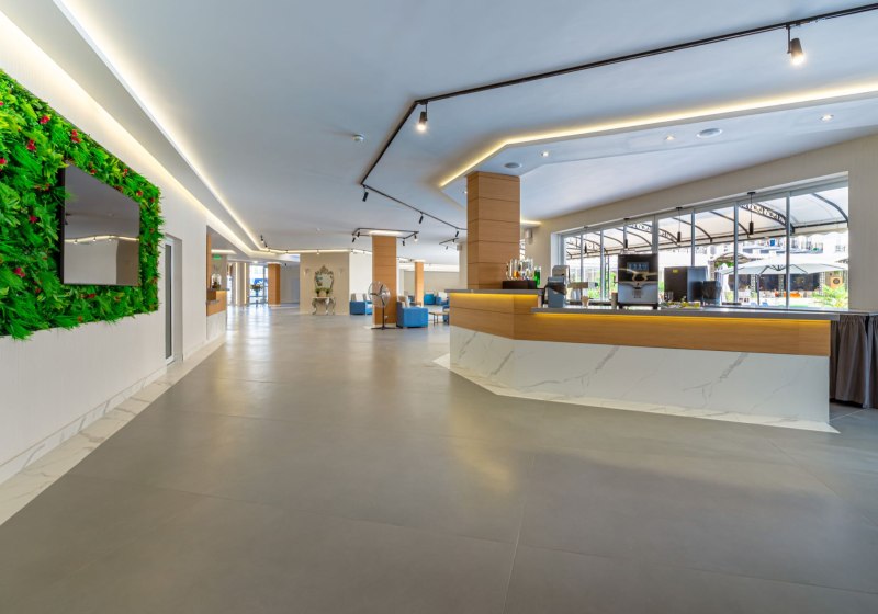 Ausstattung & Service