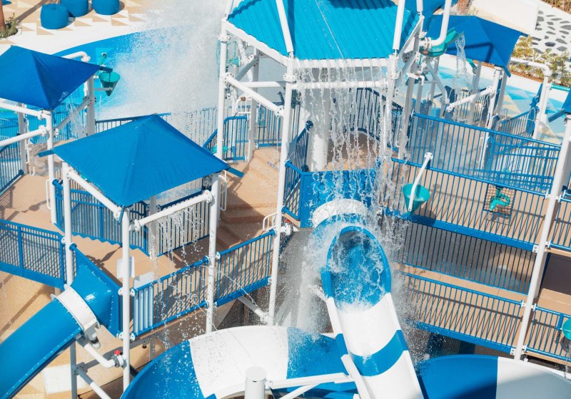 Le Meridien Mina Seyahi Beach Resort & Waterpark