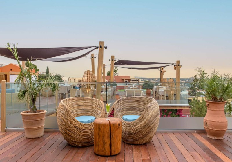 Ausstattung & Service