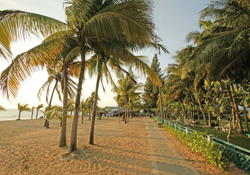 Pinnacle Grand Jomtien Resort & Beach Club