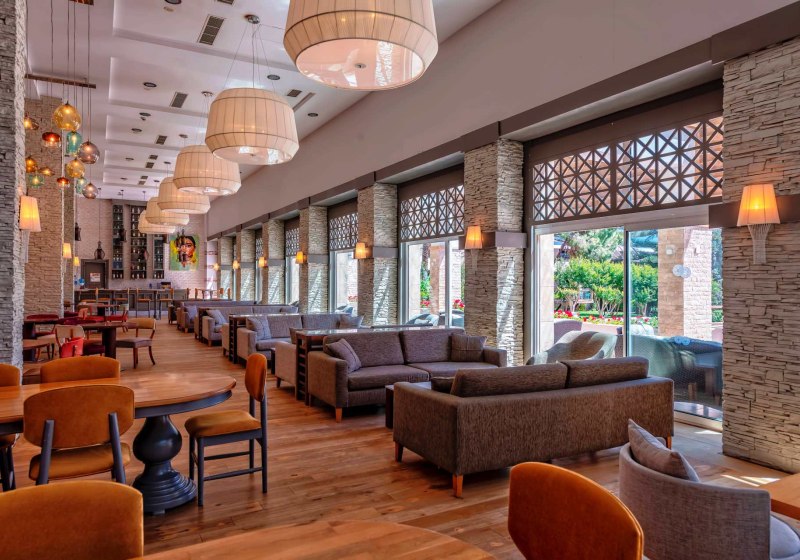 Ausstattung & Service