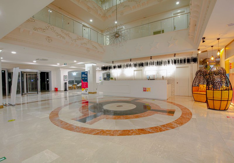 Ausstattung & Service