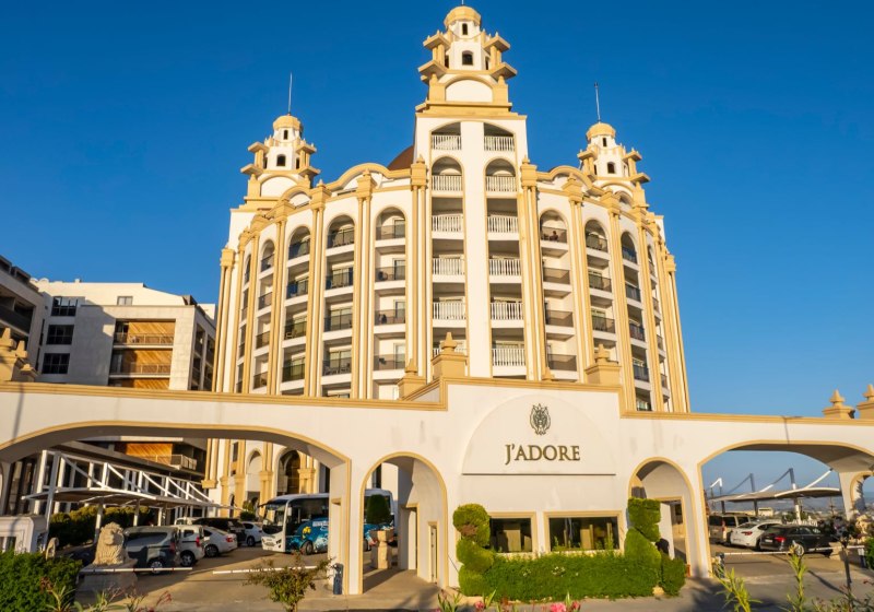 J'adore Deluxe Hotel & Spa